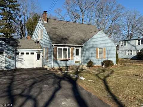 703 Franklin St, Belvidere, NJ 07823