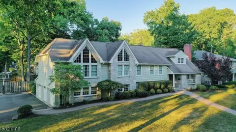 2020 Wood Rd, Scotch Plains, NJ 07076