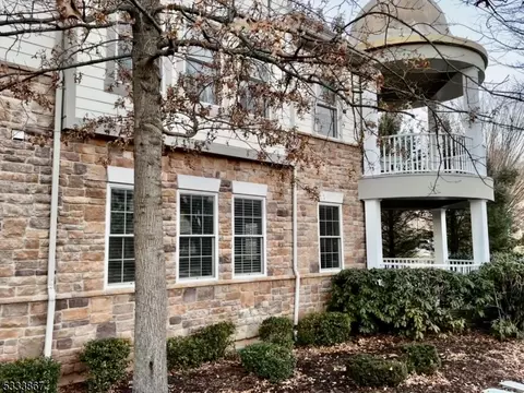 456 Victoria Dr, Bridgewater, NJ 08807