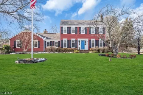 10 Chambers Brook Rd, Readington Twp, NJ 08889