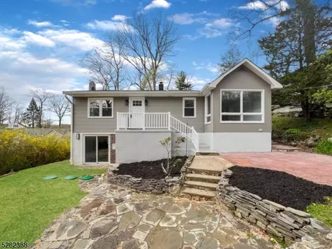 524 Lakeside Ave, Byram Township, NJ 07821