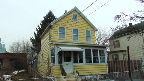 25 Harrison Pl, Clifton, NJ 07011