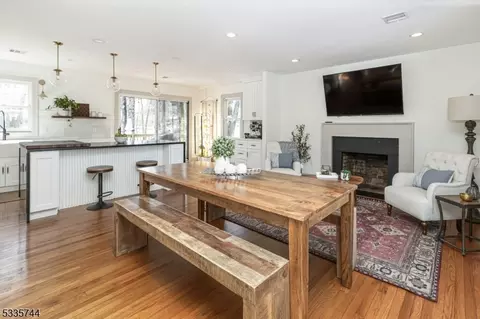 72 Dean Rd, Mendham, NJ 07945 photo 4