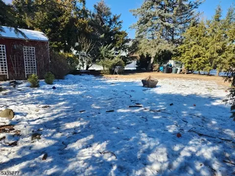 739 Boyd Rd, Paramus, NJ 07652 photo 20