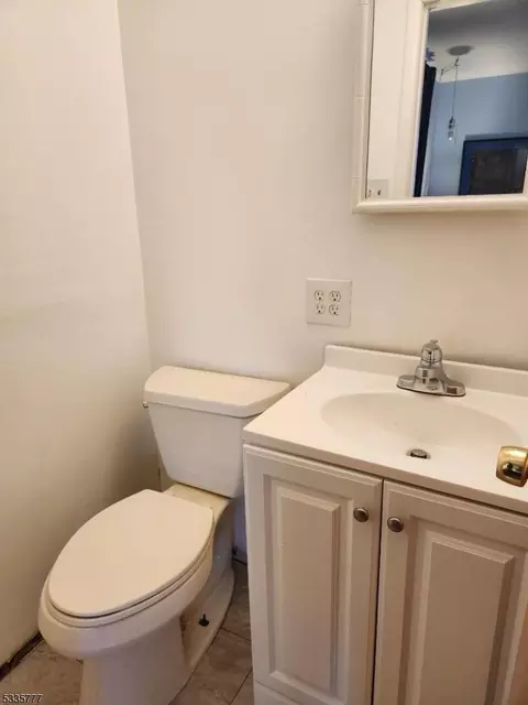 739 Boyd Rd, Paramus, NJ 07652 photo 14