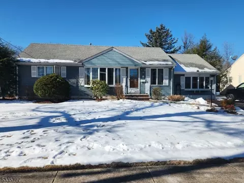739 Boyd Rd, Paramus, NJ 07652