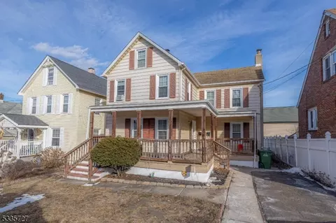 58 Smullen St, Sayreville, NJ 08872
