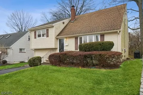 53 Ivanhoe Ter, Bloomfield, NJ 07003