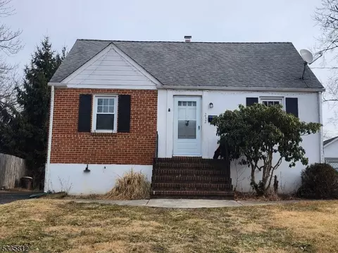 232 Stephenson Ave, Middlesex, NJ 08846