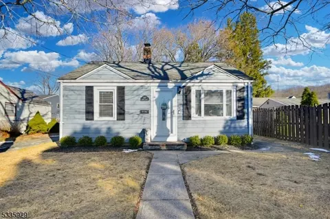 107 Monroe St, Haskell, NJ 07420