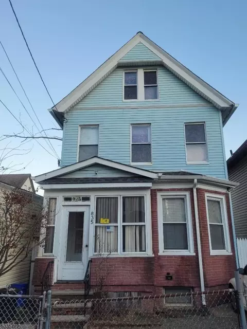 835 Parker St, Newark, NJ 07104