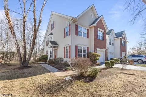 13 Tavern Ln, Whitehouse Station, NJ 08889
