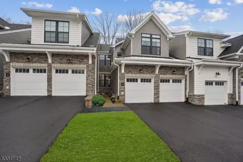 28 Swenson St, Denville, NJ 07834