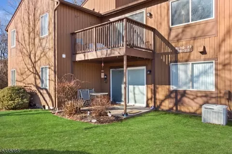 103 Drake Ln #103, Ledgewood, NJ 07852