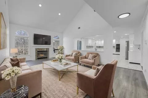 114 Point View Pkwy, Wayne, NJ 07470 photo 13