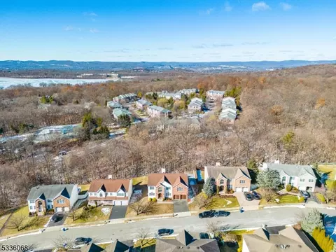 114 Point View Pkwy, Wayne, NJ 07470 photo 36