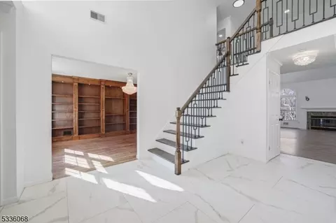 114 Point View Pkwy, Wayne, NJ 07470 photo 7