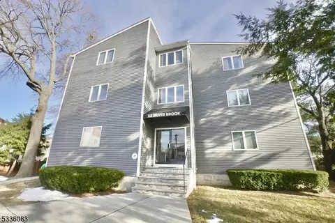 52 Heckel St UNIT 201, Belleville, NJ 07109