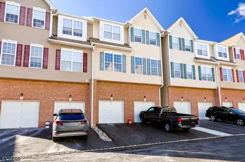 133 Conover Ter, Lebanon, NJ 08833