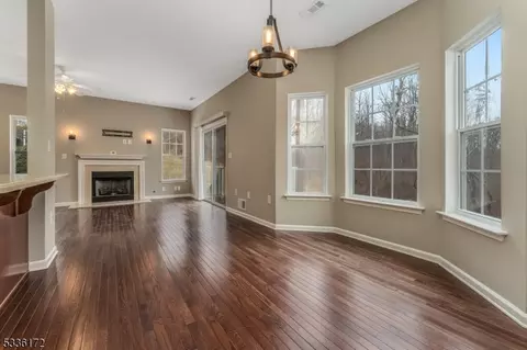 74 Pinehurst Dr, Washington, NJ 07882 photo 7