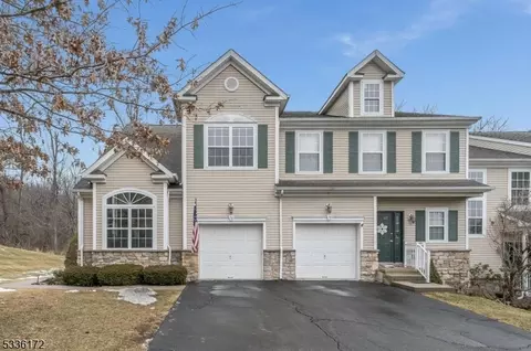 74 Pinehurst Dr, Washington, NJ 07882