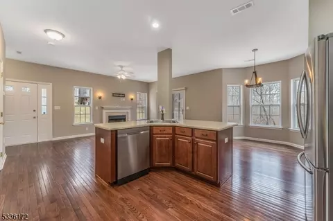 74 Pinehurst Dr, Washington, NJ 07882 photo 10