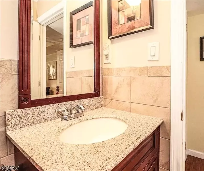  312 Sharon Garden Ct #312, Woodbridge Twp, NJ 07095 photo 8