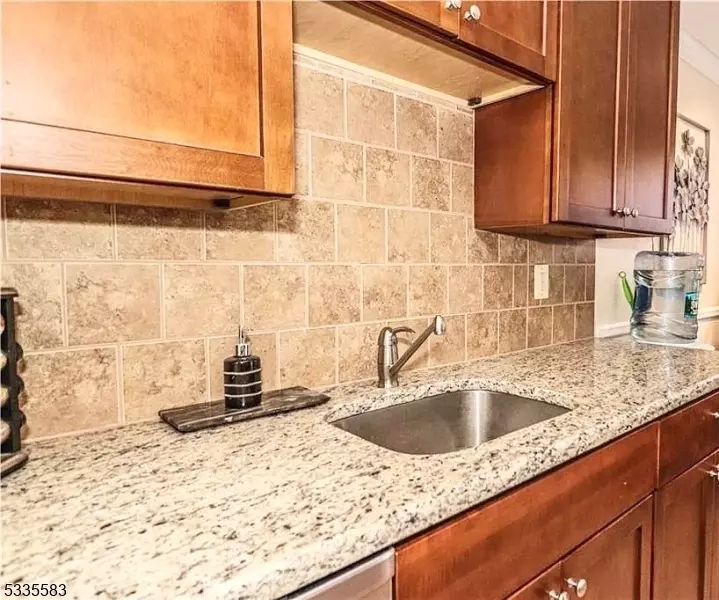  312 Sharon Garden Ct #312, Woodbridge Twp, NJ 07095 photo 20