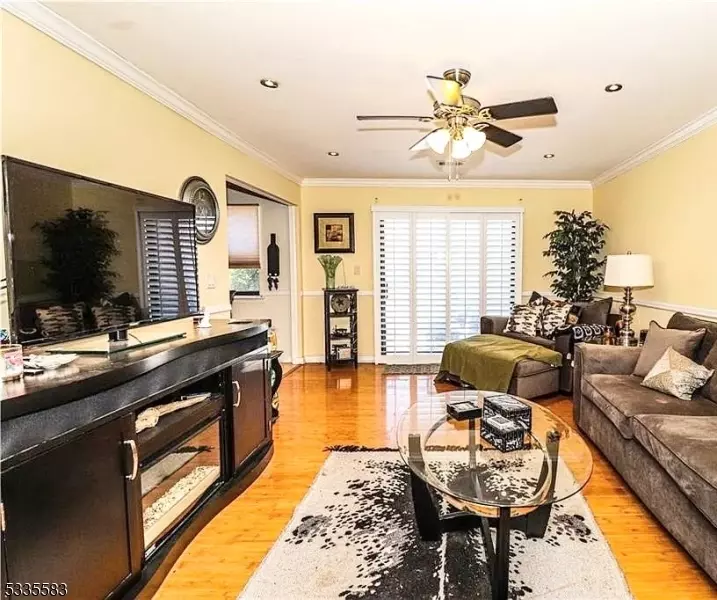  312 Sharon Garden Ct #312, Woodbridge Twp, NJ 07095 photo 13