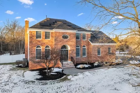 12 Mc Intire Dr, Hillsborough, NJ 08844