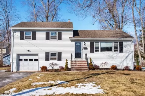 41 Saint Charles Ave, West Caldwell, NJ 07006