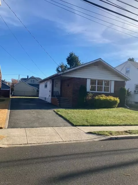 295 Bergen Blvd, Woodland Park, NJ 07424