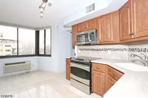 316 Prospect Ave #6A, Hackensack, NJ 07601 photo 21