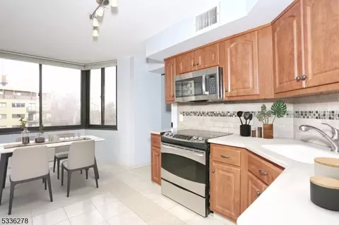 316 Prospect Ave #6A, Hackensack, NJ 07601 photo 22
