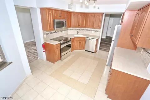 316 Prospect Ave #6A, Hackensack, NJ 07601 photo 24