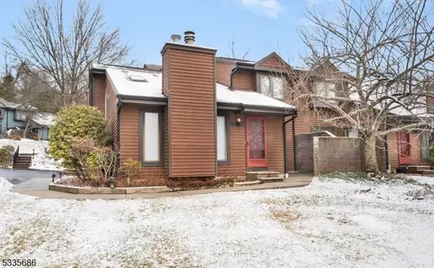 62 Aspen Dr, Bernards, NJ 07920