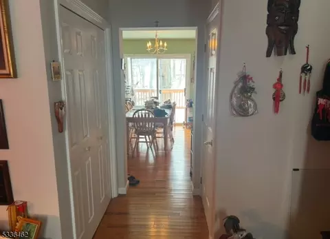 16 Crest Rd, Wantage, NJ 07461 photo 2