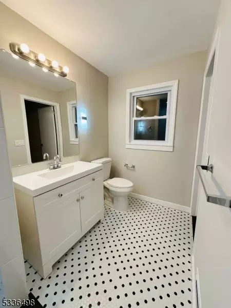 8 Glenview Rd, Nutley, NJ 07110 photo 25