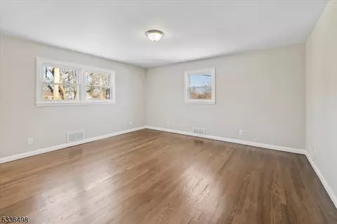 8 Glenview Rd, Nutley, NJ 07110 photo 19