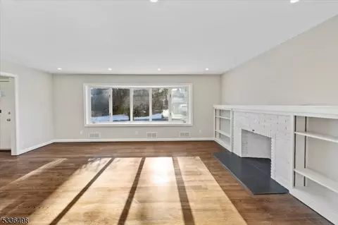 8 Glenview Rd, Nutley, NJ 07110 photo 5