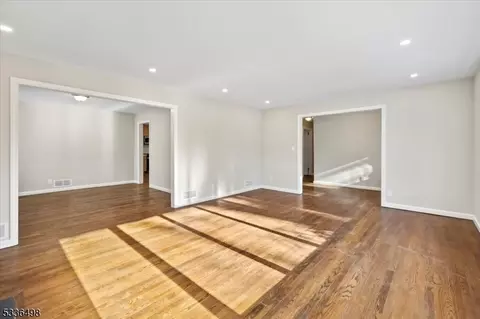 8 Glenview Rd, Nutley, NJ 07110 photo 6