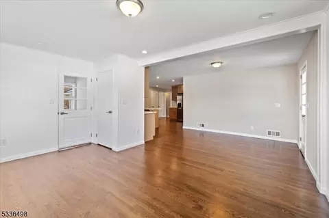 8 Glenview Rd, Nutley, NJ 07110 photo 9