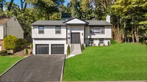 11 Collamore Ter, West Orange, NJ 07052