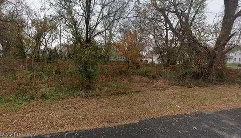 2 N Front, Gloucester Twp, NJ 08029