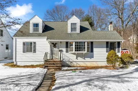 35 Hance St, Wharton, NJ 07885