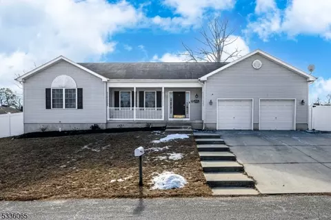124 Hanover Blvd, Pemberton Twp, NJ 08015