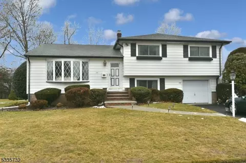 146 Sutton Pl, New Milford, NJ 07646