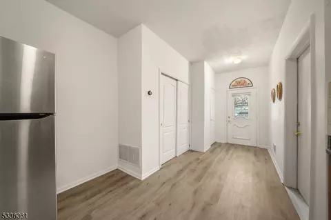 8028 Brittany Dr, Wayne, NJ 07470 photo 3