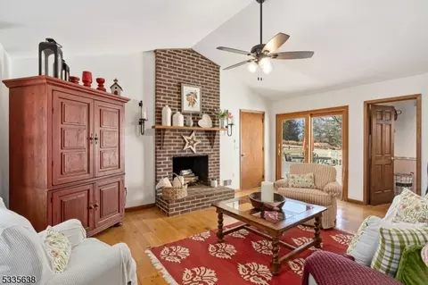 53 Ketcham Rd, Hackettstown, NJ 07840 photo 3