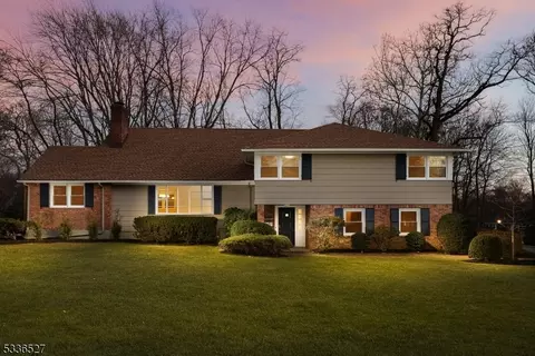 2170 Bayberry Ln, Westfield, NJ 07090